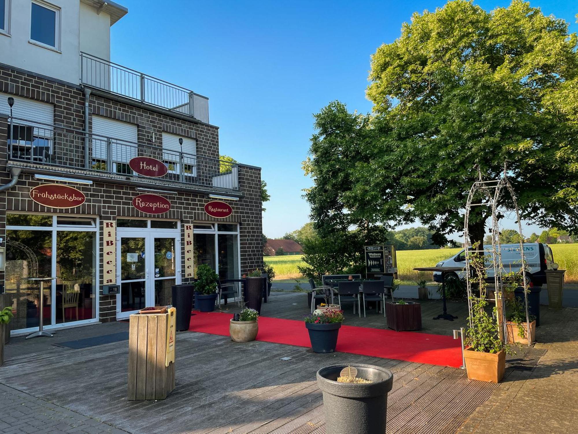 Ribecca Hotel Weyhe Exterior photo